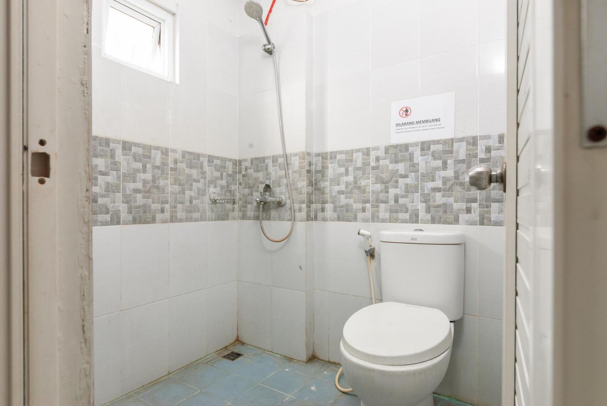 Hotel Reddoorz Near Mandaya Royal Hospital Puri Tangerang Zewnętrze zdjęcie